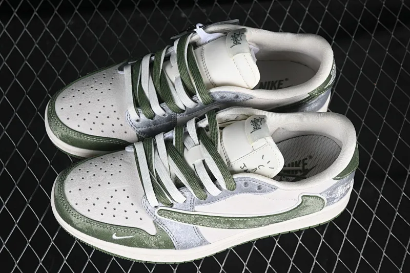 All Categories Air Jordan Jordan Series Basketball Shoes Air Jordan 1 Low High-end Customized Low-top Shoes Travis Scott x Fragment Design x Air Jordan 1 Low OG SP AJ1 Joe 1 Stussi Joint Fruit Green Sandblasting Low-top Cultural Casual Shoes DM9288-012